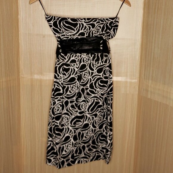 Guess Strapless Dress With Faux Leather Belt 5 - Picture 2 of 7